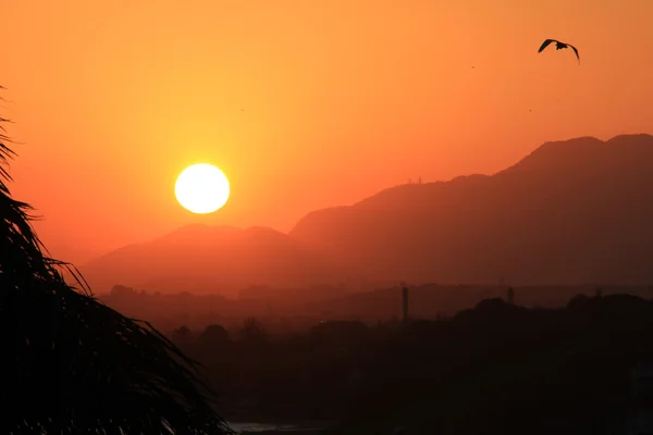 Zonsondergang in rio de janeiro — Stockfoto