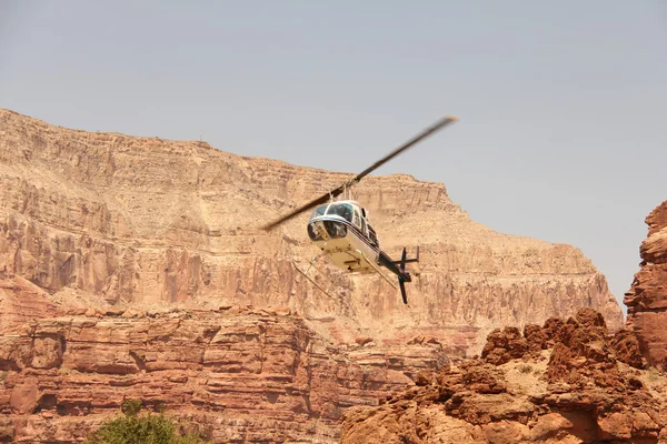 Helicopter ride in Havasupai Tribe - Grand Canyon — Stock Photo, Image