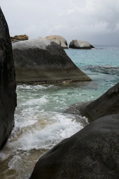 ヴァージン ・ ゴルダ島岩 — ストック写真
