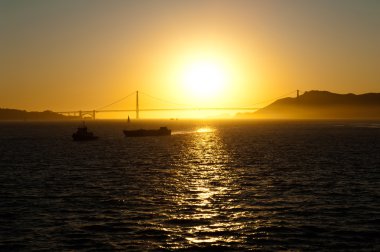 Altın kapı köprüsü