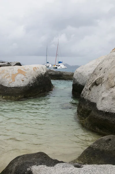 Skály na virgin gorda — Stock fotografie