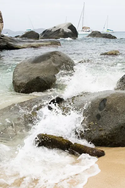 ヴァージン ・ ゴルダ島岩 — ストック写真