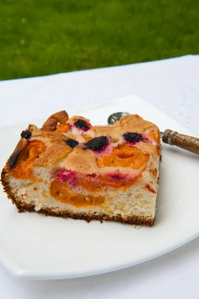 Tarta de melocotón y mora — Foto de Stock