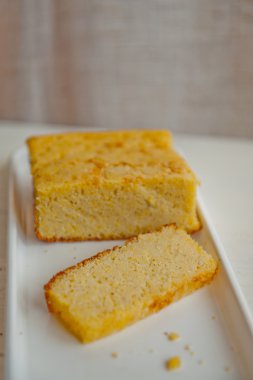 polenta keki