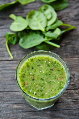 sağlıklı yeşil smoothie