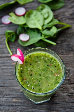 sağlıklı yeşil smoothie