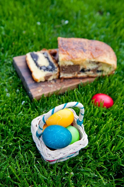 Maanzaad cake voor Pasen — Stockfoto