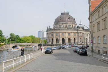 müze