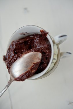 ham çikolatalı puding