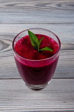 pancar kök smoothie