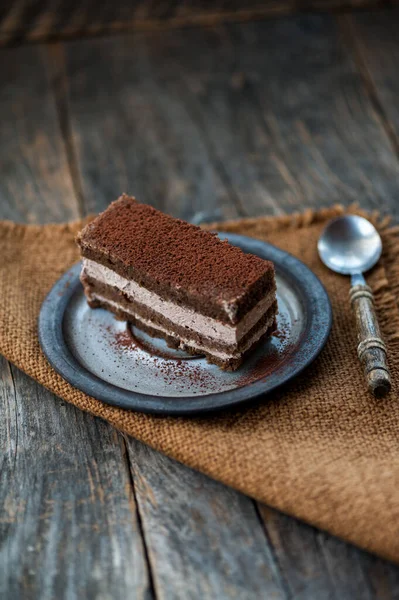 Шматочок Смачного Домашнього Шоколадного Торта — стокове фото