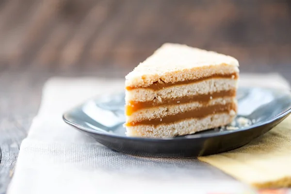 Scheibe Leckerer Hausgemachter Marmeladenkuchen — Stockfoto