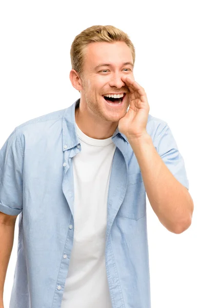 Atraktivní mladý muž křičí - izolované na bílém pozadí — Stock fotografie