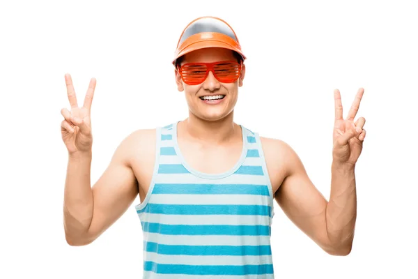 Attractive latin american muscle man showing peace sign isolated — Stock Photo, Image