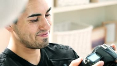 Yeni dslr ile spanich adam