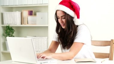 Online alışveriş için Noel hediyeleri genç