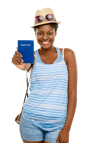 Feliz mujer afroamericana turista sosteniendo pasaporte aislado sobre fondo blanco —  Fotos de Stock