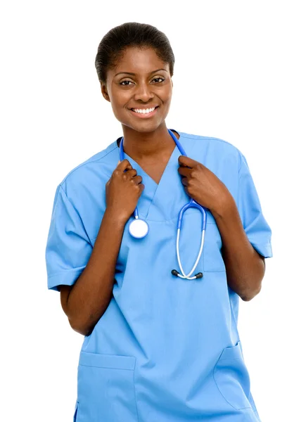 Retrato confiante afro-americano feminino médico branco fundo — Fotografia de Stock