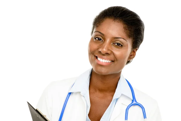 Retrato confiante afro-americano feminino médico branco fundo — Fotografia de Stock