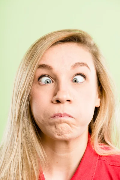 komik kadın portre gerçek yüksek çözünürlüklü yeşil adam