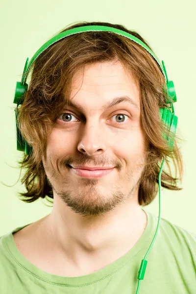 Hombre feliz retrato real de alta definición fondo verde — Foto de Stock