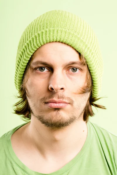 Funny man portræt real high definition grøn baggrund - Stock-foto
