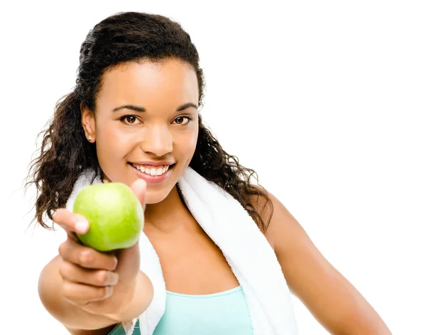 Saludable joven mixta mujer de raza sosteniendo manzana verde aislado en w — Foto de Stock