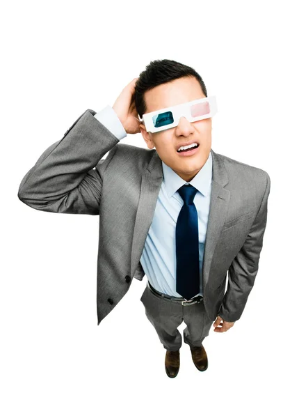 Longitud completa asiático hombre de negocios usando 3d gafas película Fotos de stock libres de derechos