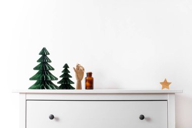 Modaya uygun dekoratif Noel ağaçları, bulanık ev arka planı, DIY projesi, Organik Modern Tasarım, Asılı Festive Honeycomb Katlanabilir 3 boyutlu ağaç