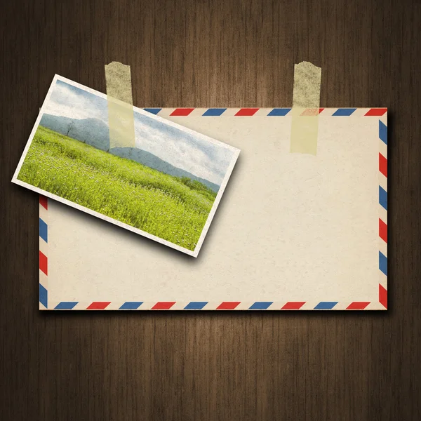 Старый винтажный конверт — стоковое фото