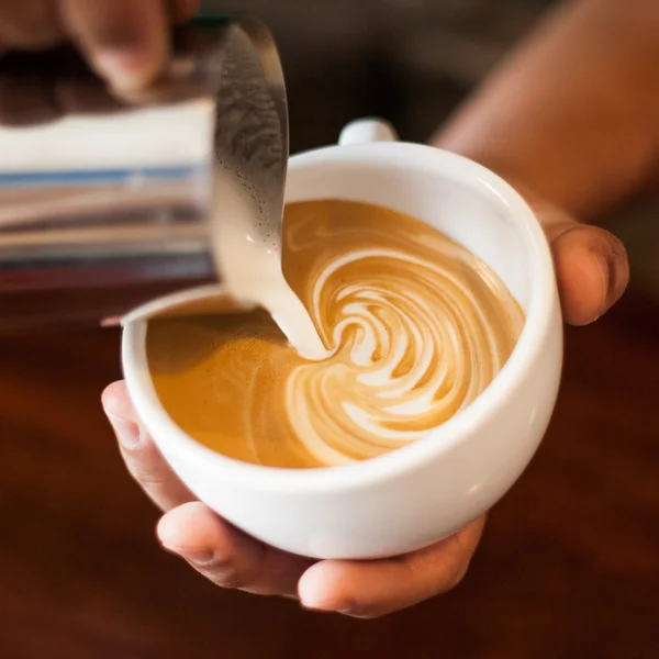 Cappuccino mit Latte Art — Stockfoto