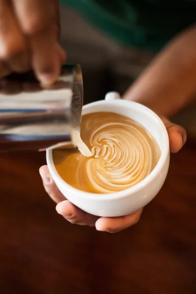 杯卡布奇诺拿铁咖啡艺术 — 图库照片