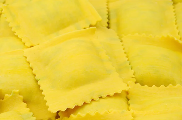 Ravioli filled with spinach and ricotta — Stock Photo, Image
