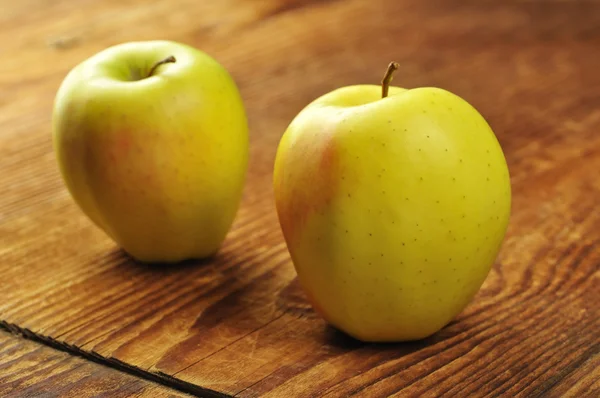 Zlatá jablka typické trentino alto Adige, Itálie — Stock fotografie