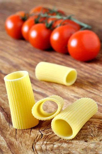 Italienische Rigatoni Nudeln mit Tomaten Stockbild