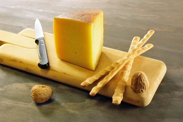 ペコリーノ トスカーノ、典型的なイタリアのチーズ ストック写真