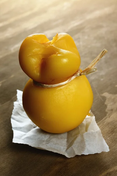 Scamorza, typiska italienska rökt ost Stockbild