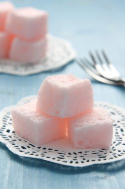 ev yapımı pembe şekerleme seçici odak