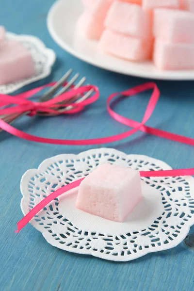 Marshmallows rosa caseiro foco seletivo — Fotografia de Stock