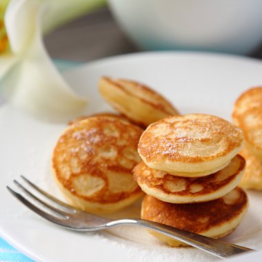 poffertjes adı verilen Hollandalı mini krep