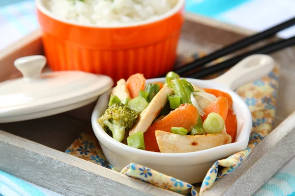 Chicken stir fry with vegetables and rice — Stock Photo, Image