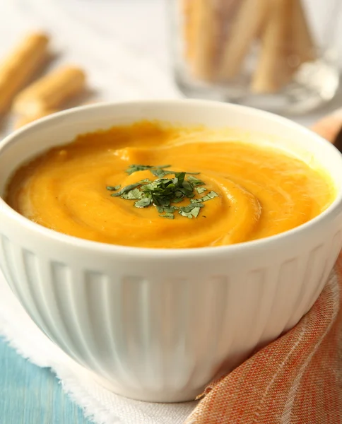 Bowl of homemade carrot soup with coconut milk and coriander — Stock Photo, Image