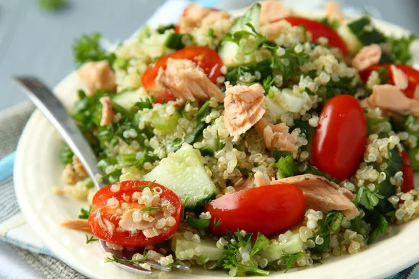 Tabbouleh salad with quinoa and salmon — Stock Photo, Image