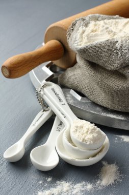 malzemeler ve Rus mantı yapmak için Araçlar