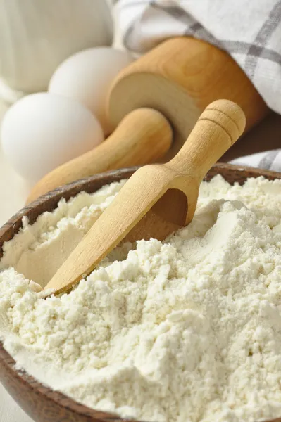 ev yapımı gluten free un karışımı ahşap kase bir araya geldi kepçe
