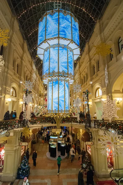 Intérieur du magasin GUM — Photo