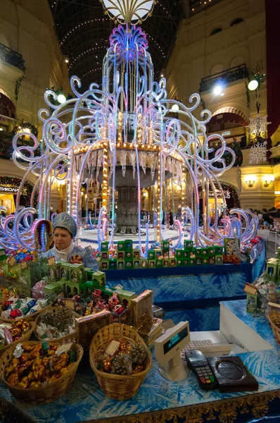 New year's boom decoraties zijn te koop in Moskou — Stockfoto