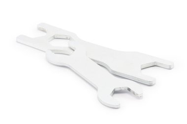 İngiliz anahtarı beyaz arkaplanda izole edildi