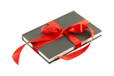 Beyaz arkaplanda izole edilmiş kitap