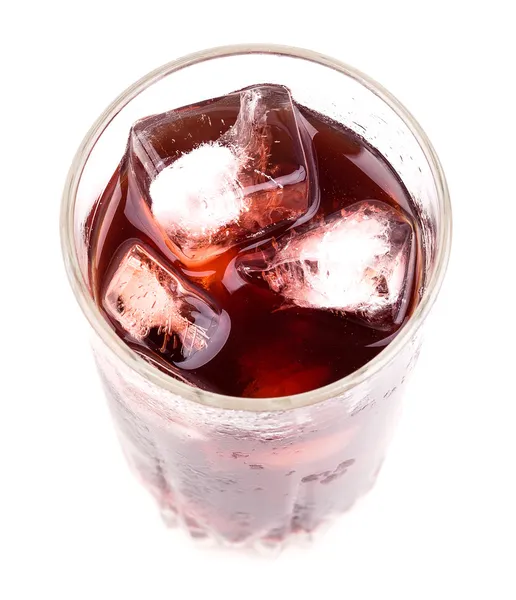 Ein Glas mit einem Cocktail — Stockfoto